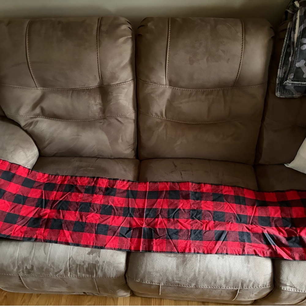 Red and Black Checkered Tablerunner